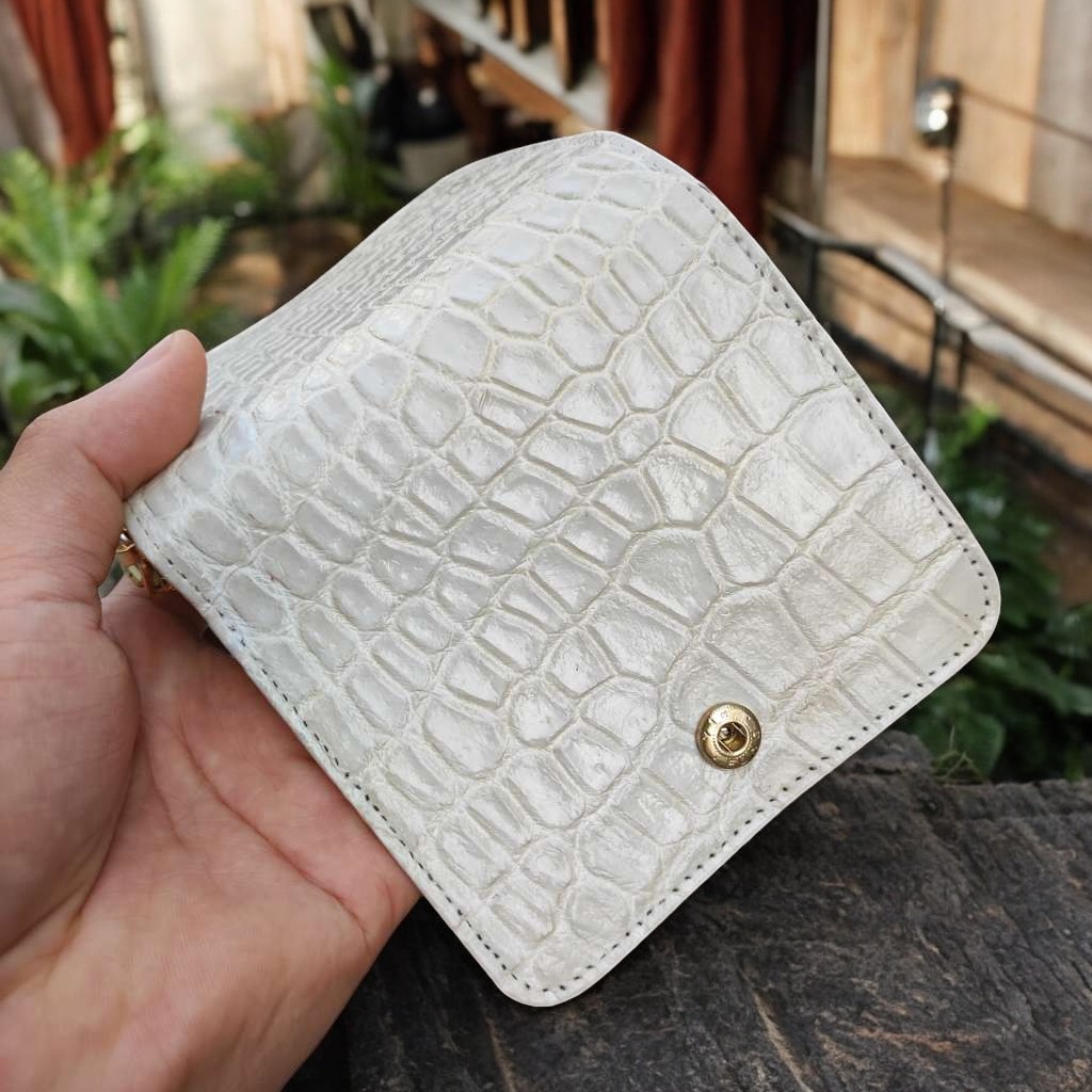 Ví nữ cầm tay nhiều ngăn Da bụng cá sấu bạch tạng!