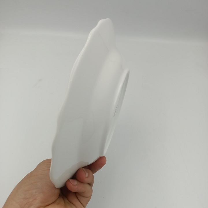 Đĩa Sứ Hoa Hồng Đen Kích Thước 20.5 CM Hàng Nhập Khẩu Cao Cấp