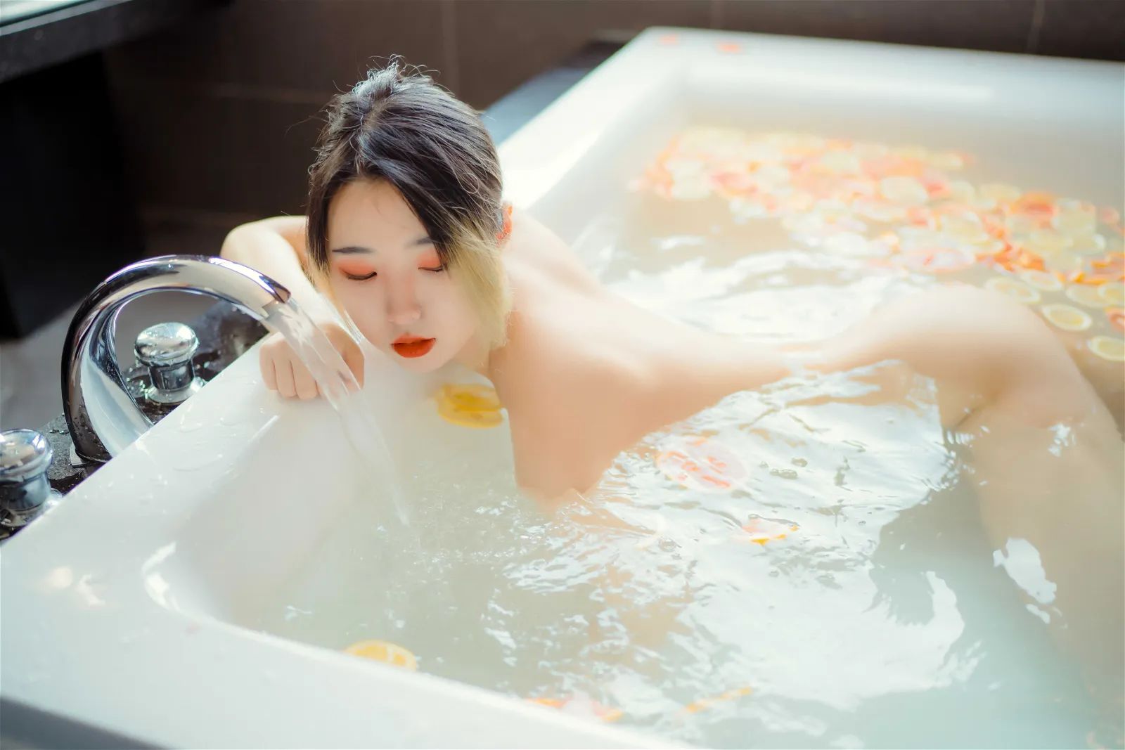 hình cosplay chapter 410 57