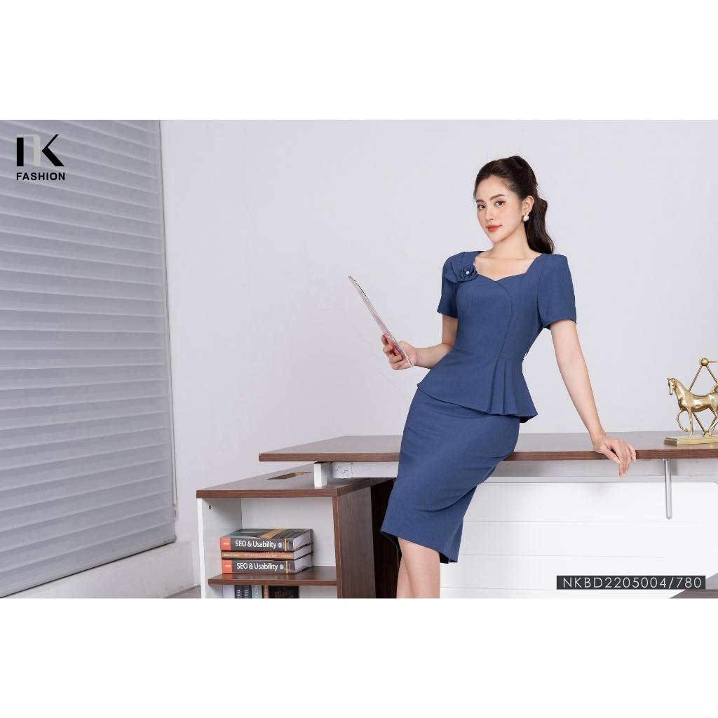 Bộ Đồ Nữ Công Sở NK Fashion Áo Cổ Chữ U Phối Chân Váy Bút Chì, Chất Liệu Vải Hàn Cao Cấp NKBD2205004