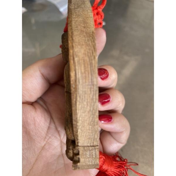 Tượng Phật trầm hương treo ô tô