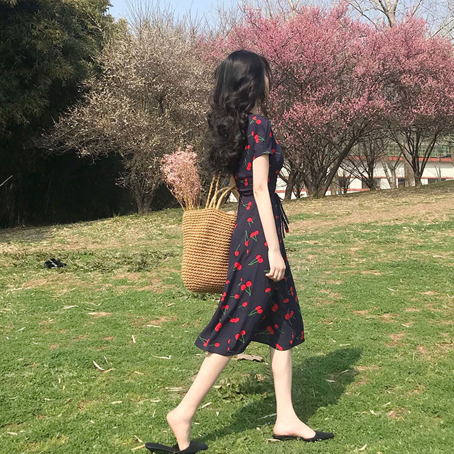 Đầm cổ chéo xẻ tà CYHERRY DRESS