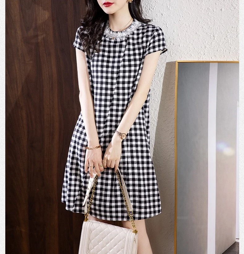 ĐẦM SUÔNG CHỮ A CARO VIỀN REN HOA