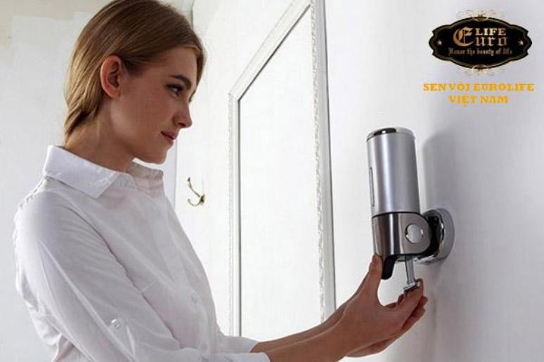 Bình xịt nước rửa tay Inox treo tường Eurolife EL-BX21