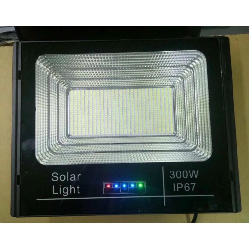 Đèn năng lượng mặt trời hiện thị báo pin ngoài,kính cường lực chống nước ip67,vỏ nhôm đúc nguyên khối,led5730 độ bền cao