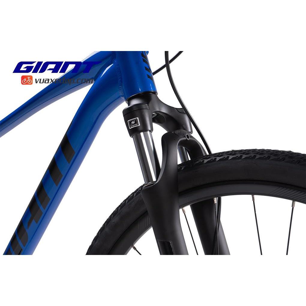 Xe đạp GIANT Roam 4 Disc 2022