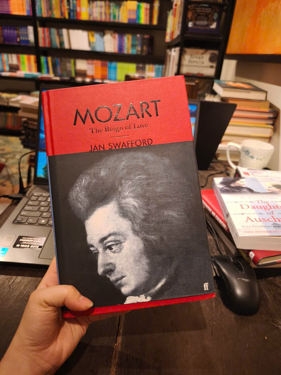 Sách - Mozart: The Reign of Love by Jan Swafford - Sách Tiểu sử Tiếng Anh / Biography in English