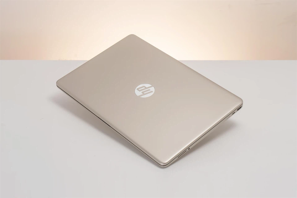 Laptop HP 15s fq2711TU i3 1115G4/8GB/256GB/15.6"FHD/Win 11 Vàng - Hàng Chính Hãng