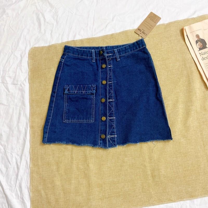 Chân váy jeans hàng cúc túi hộp