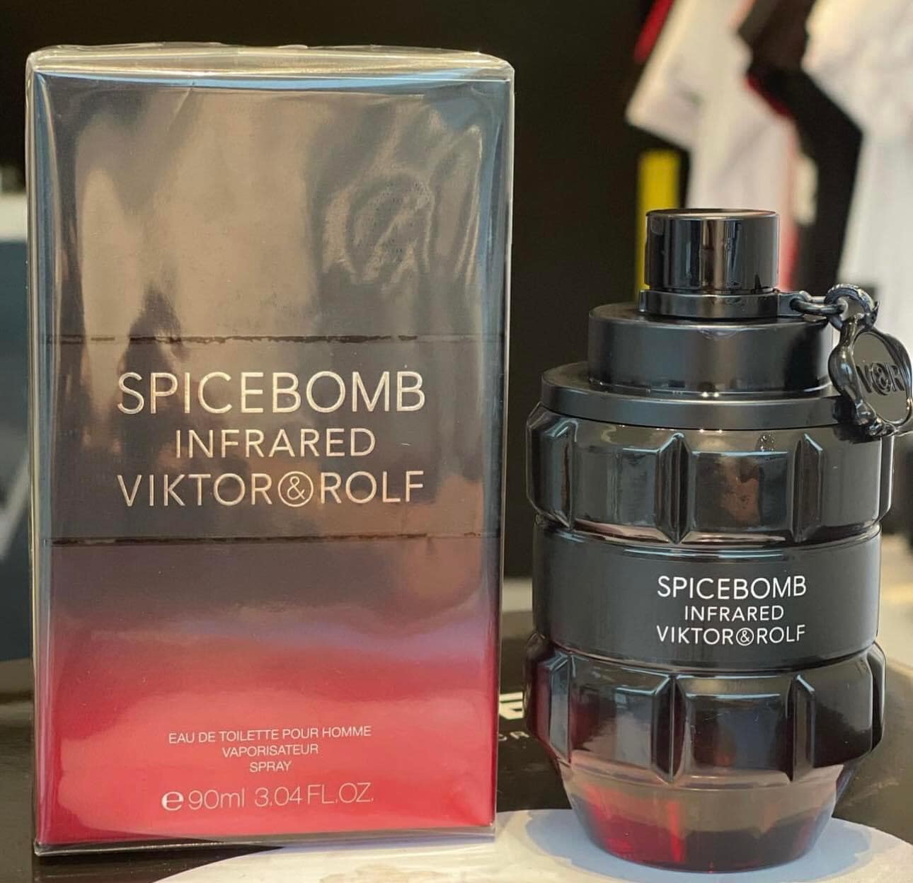 Nước Hoa Nam Viktor &amp; Rolf Spicebomb Infrared Pour Homme 90ml