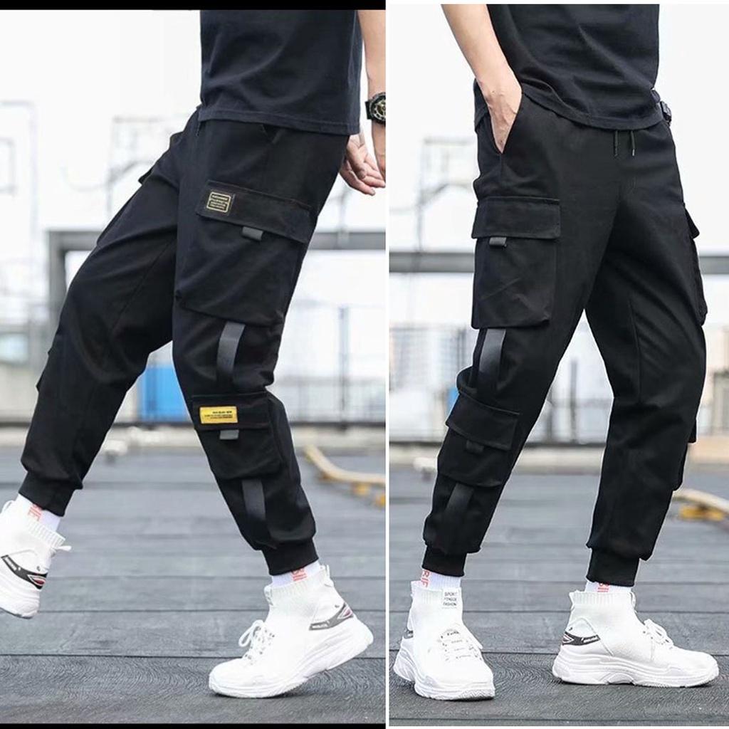 Quần Jogger LOGO vàng dài ống bo gấu - Chất Vải Kaki Kiểu Thể Thao UNISEX một Màu Đen. 01x