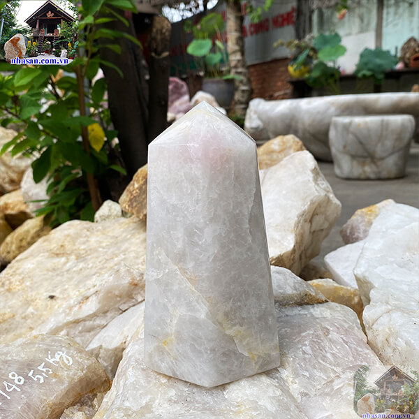 Trụ lục giác đá thạch anh trắng tự nhiên phong thủy-1.7kg  -T616