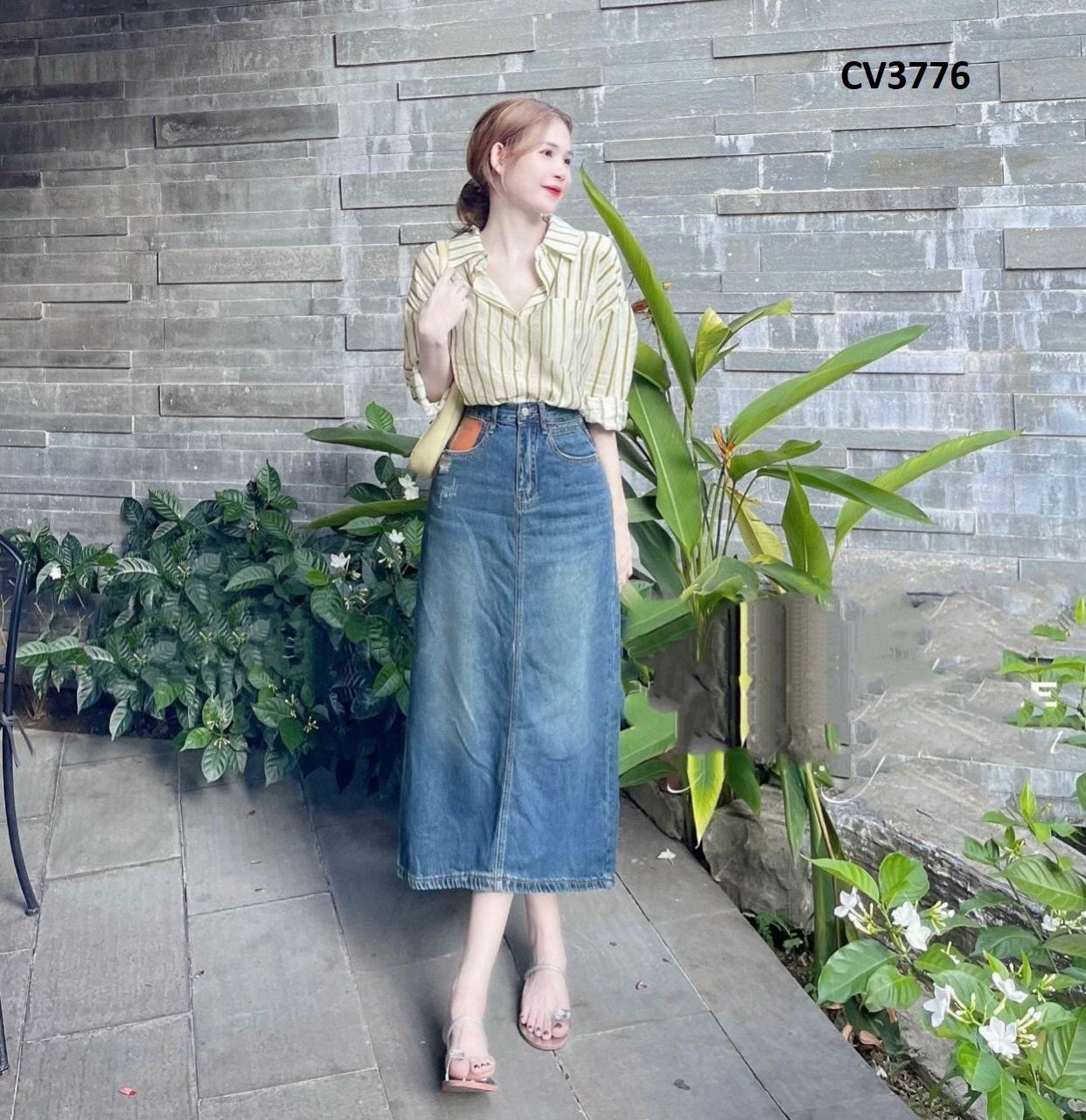 Chân Váy Jeans Dáng Dài Xẻ Bên CV3775