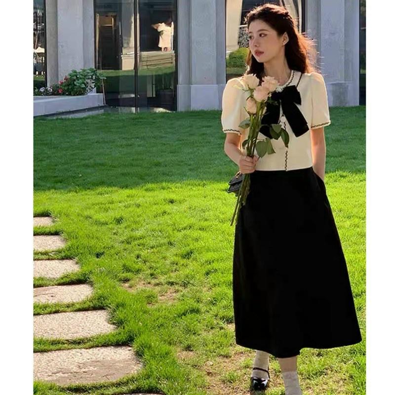 TCO set áo croptop chạy viền ren phối nơ ngực kèm chân váy đen xòe tiểu thư