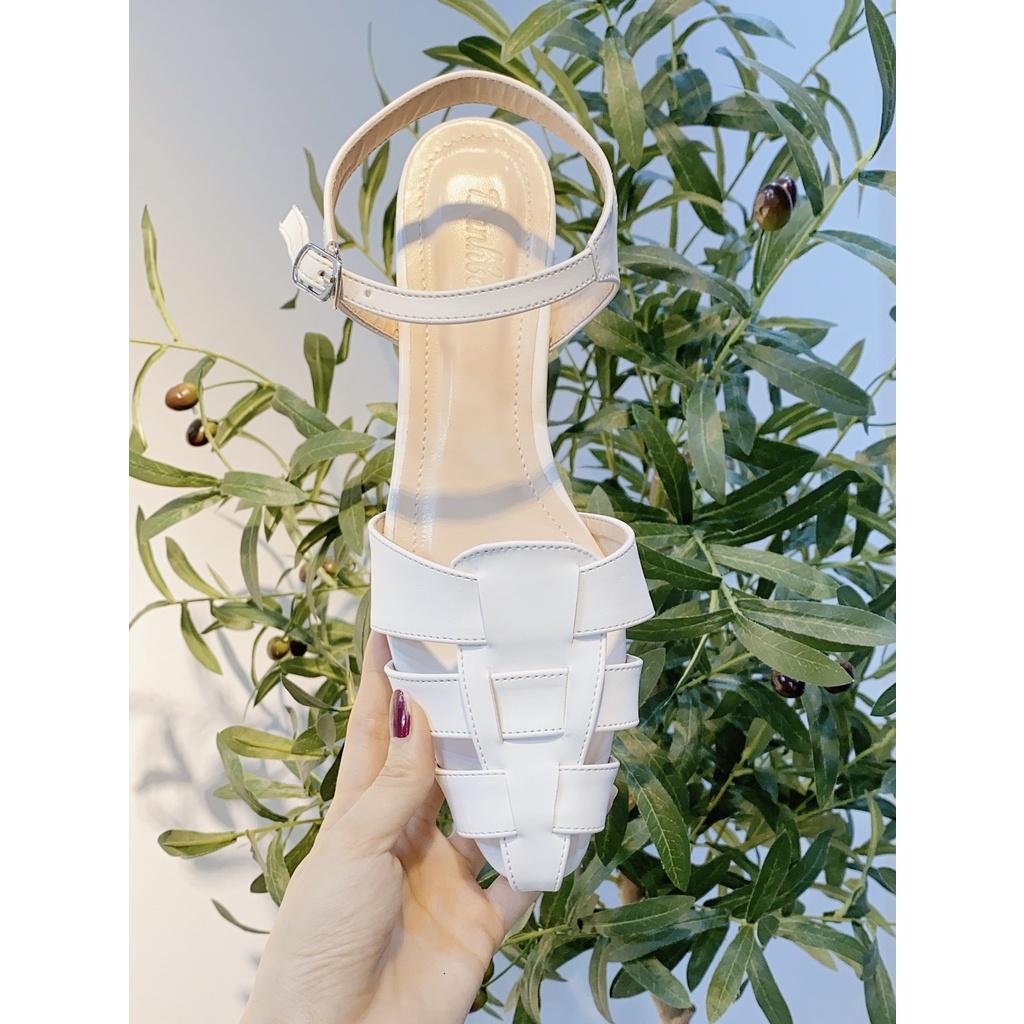 Dép Sandal Chiến binh đẹp và lạ, đơn giản nhưng năng động