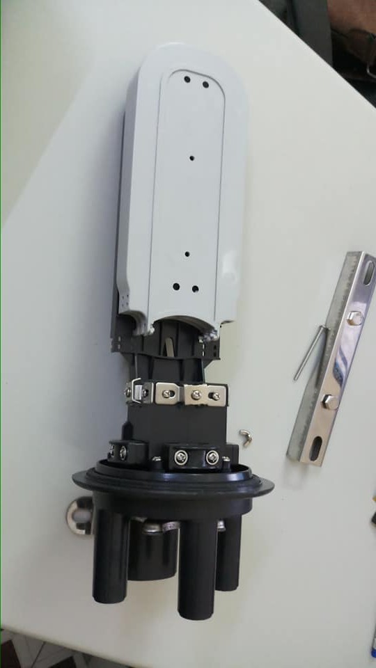 MĂNG XÔNG MŨ CHỤP 24FO -4 CỔNG