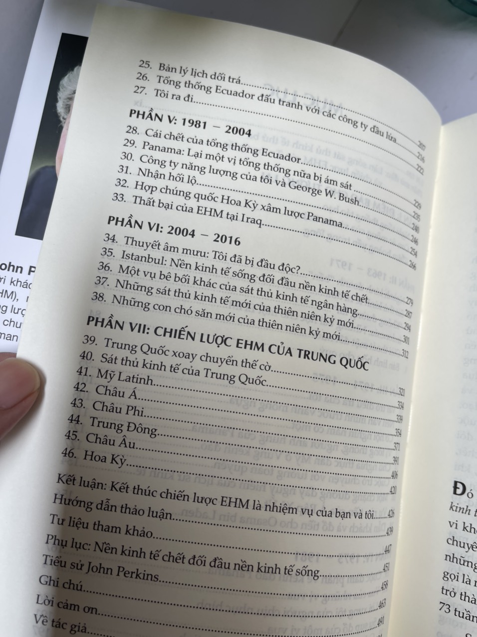 (Ấn bản thứ 3 - Bìa cứng) LỜI THÚ TỘI CỦA MỘT SÁT THỦ KINH TẾ - John Perkins – Lê Đồng Tâm - Vũ Thị Thanh Tâm, Ngọc Hà, Thu Giang dịch - Tân Việt - NXB Dân trí