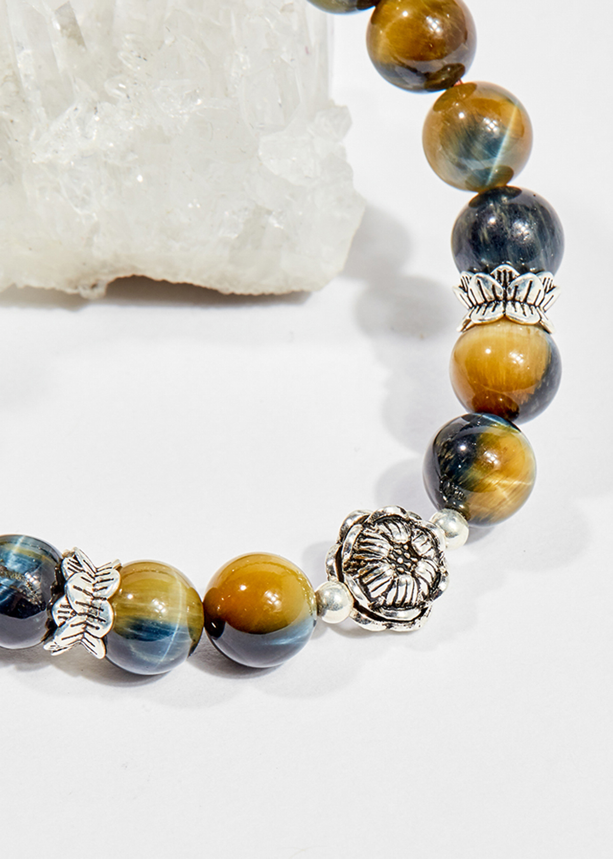 Vòng tay phong thủy nữ đá mắt ưng charm hoa sen 8mm mệnh thủy , mộc - Ngọc Quý Gemstones