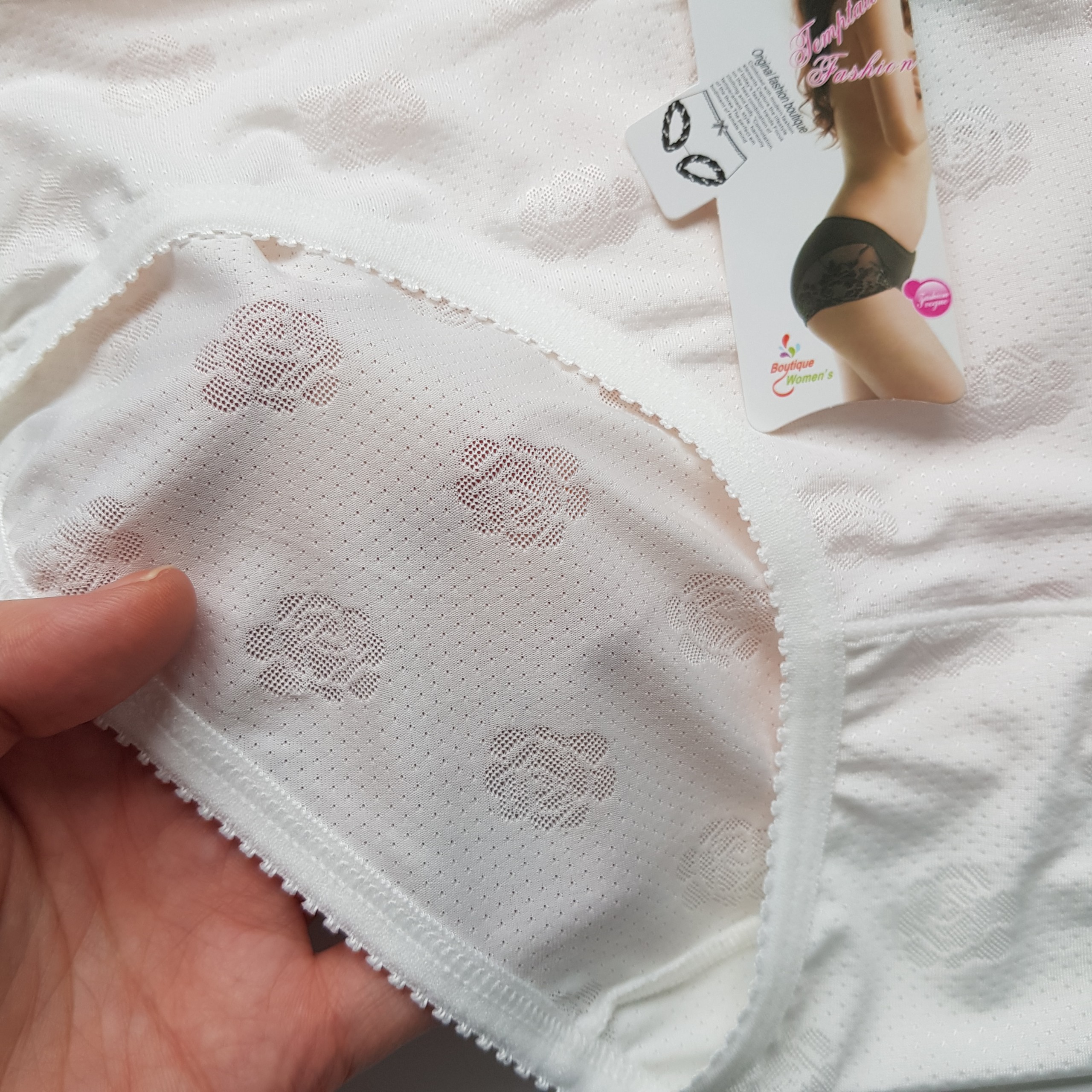 Combo 10 quần lót thông hơi hoa chìm fom to từ 48-58kg siêu đẹp
