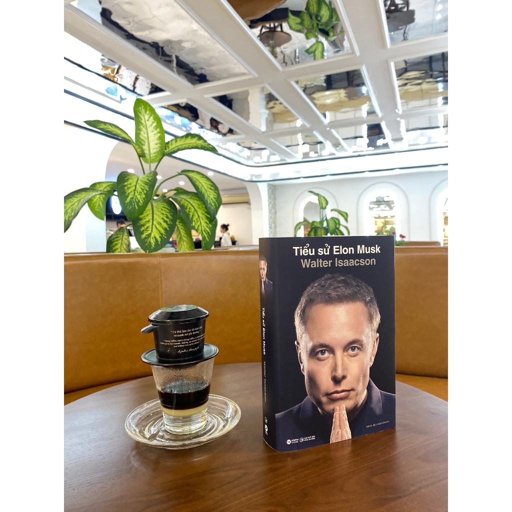 Trạm Đọc | Tiểu Sử Elon Musk