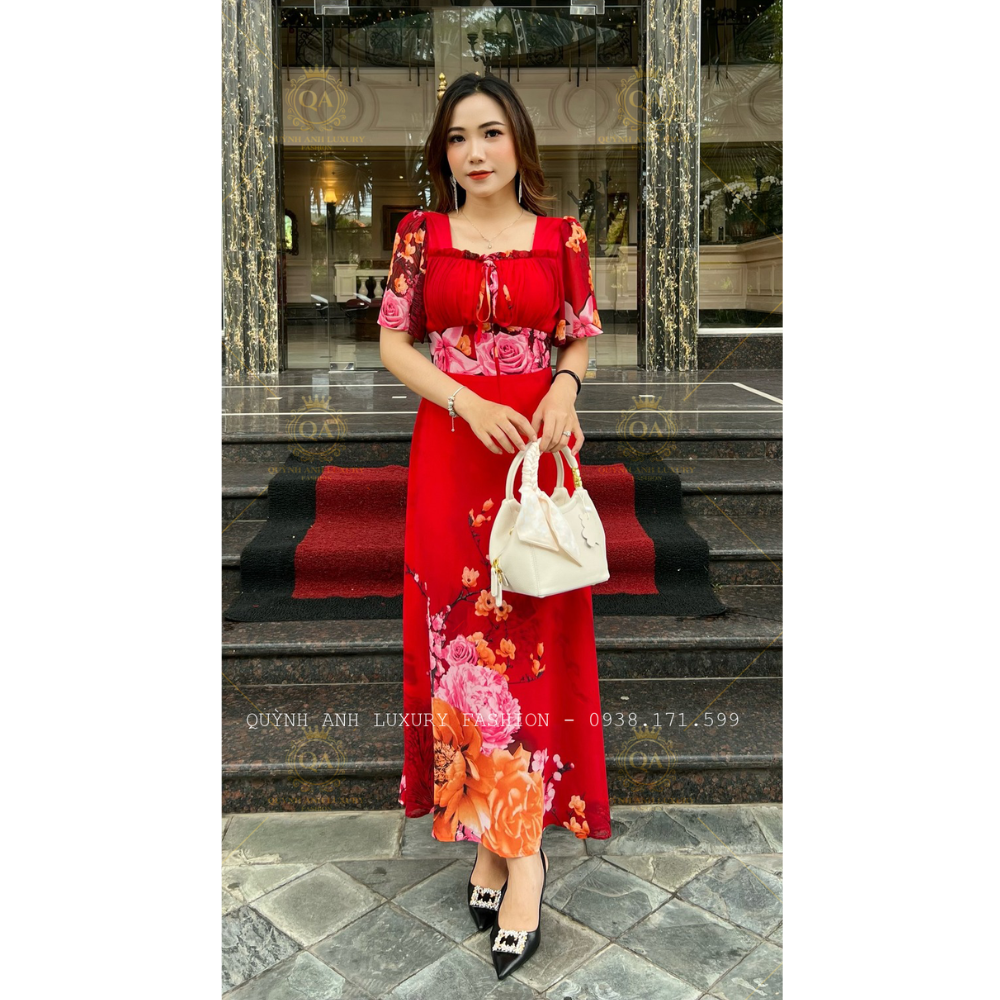 Hình ảnh Đầm Xoè Hoa 3D Đỏ Cổ Vuông Dập Ly Tay Loe Voan Cao Cấp Sandra Dress