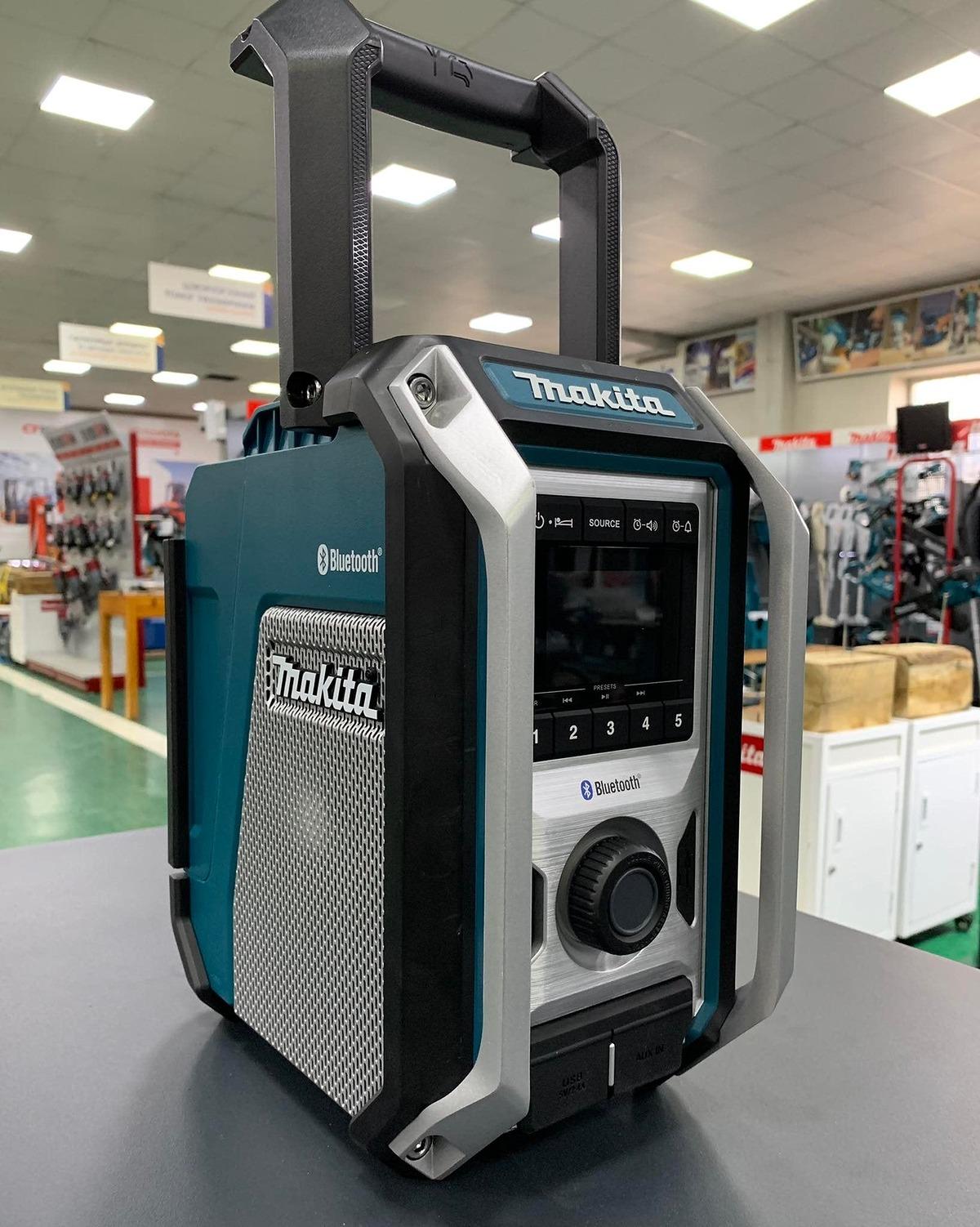RADIO CÔNG TRƯỜNG DÙNG PIN VÀ ĐIỆN MAKITA DMR114 - HÀNG CHÍNH HÃNG