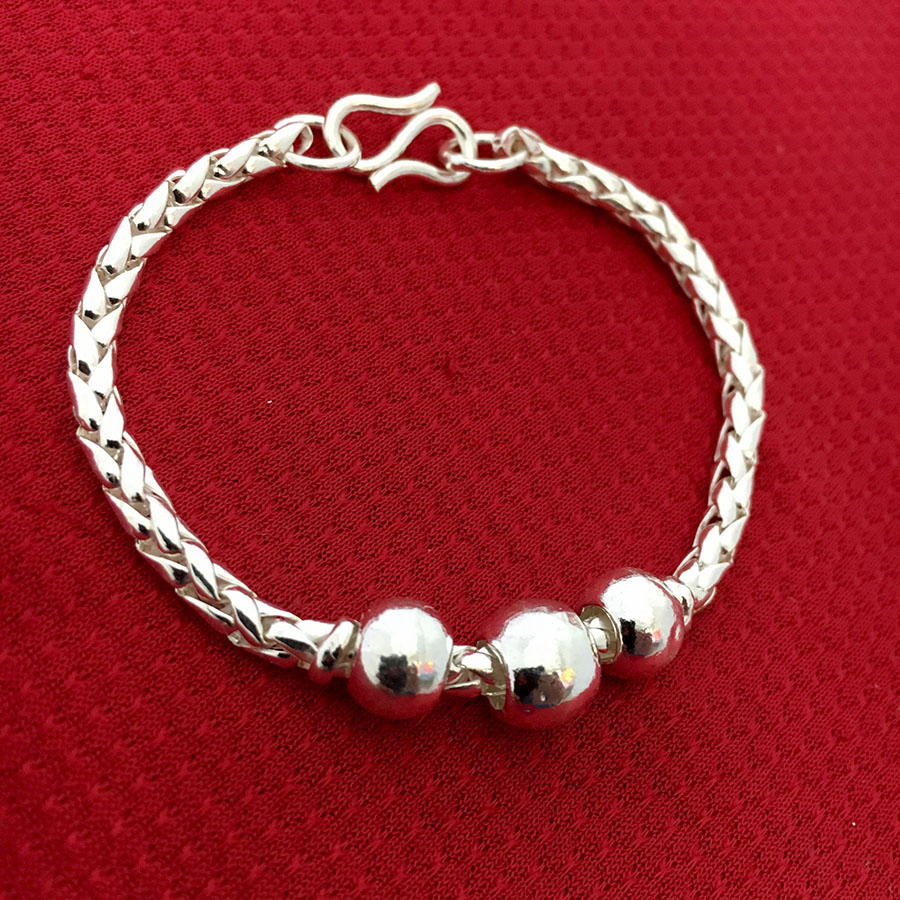 Vòng tay trẻ con bạc ta cao cấp không xi mạ Bạc Quang Thản - VTE16