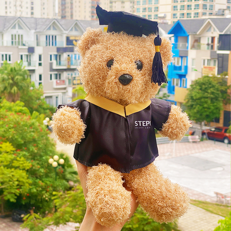 Gấu bông tốt nghiệp Step Up English siêu đáng yêu làm quà tặng