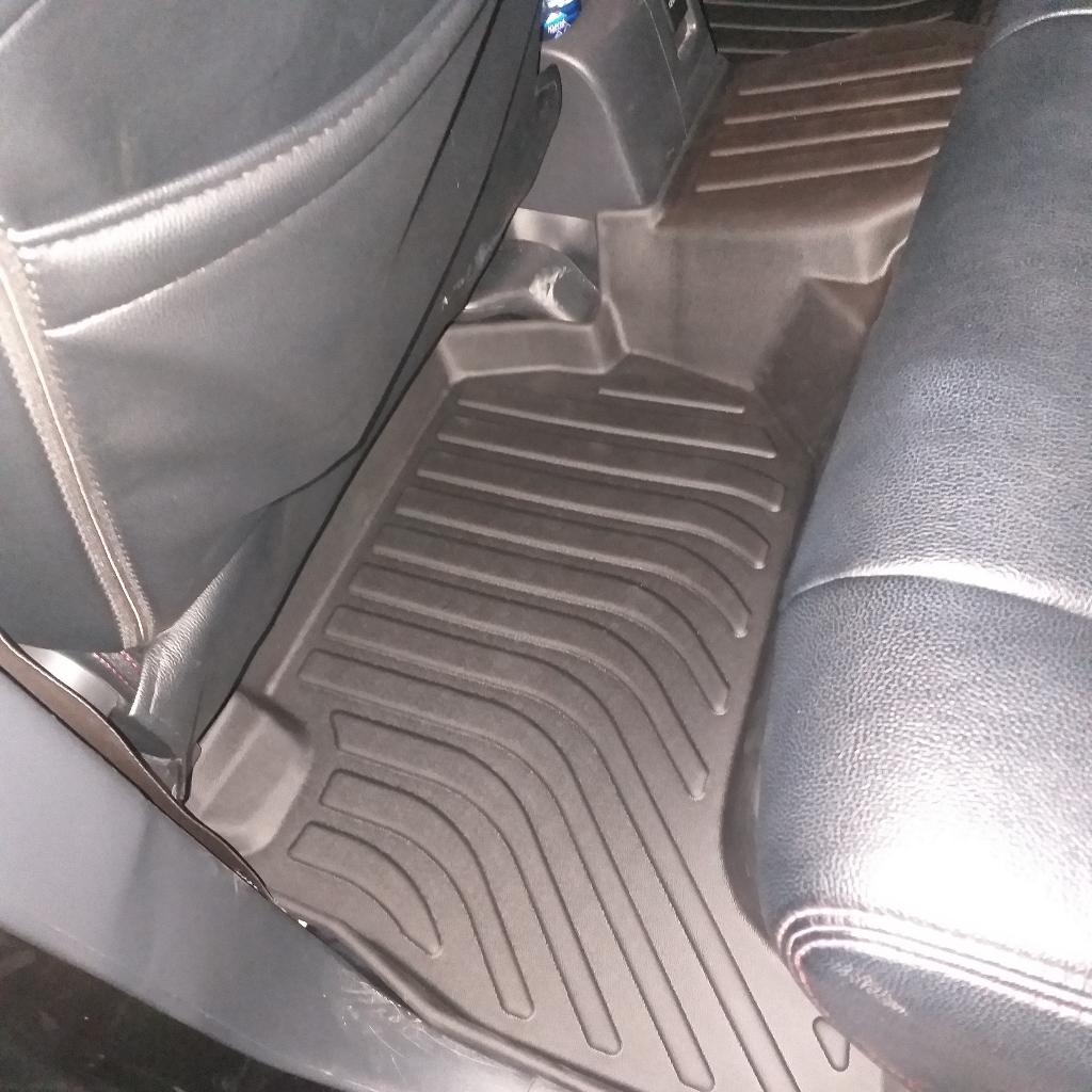 Thảm lót sàn xe ô tô Toyota Rush 2017- nay Nhãn hiệu Macsim hàng loại 2