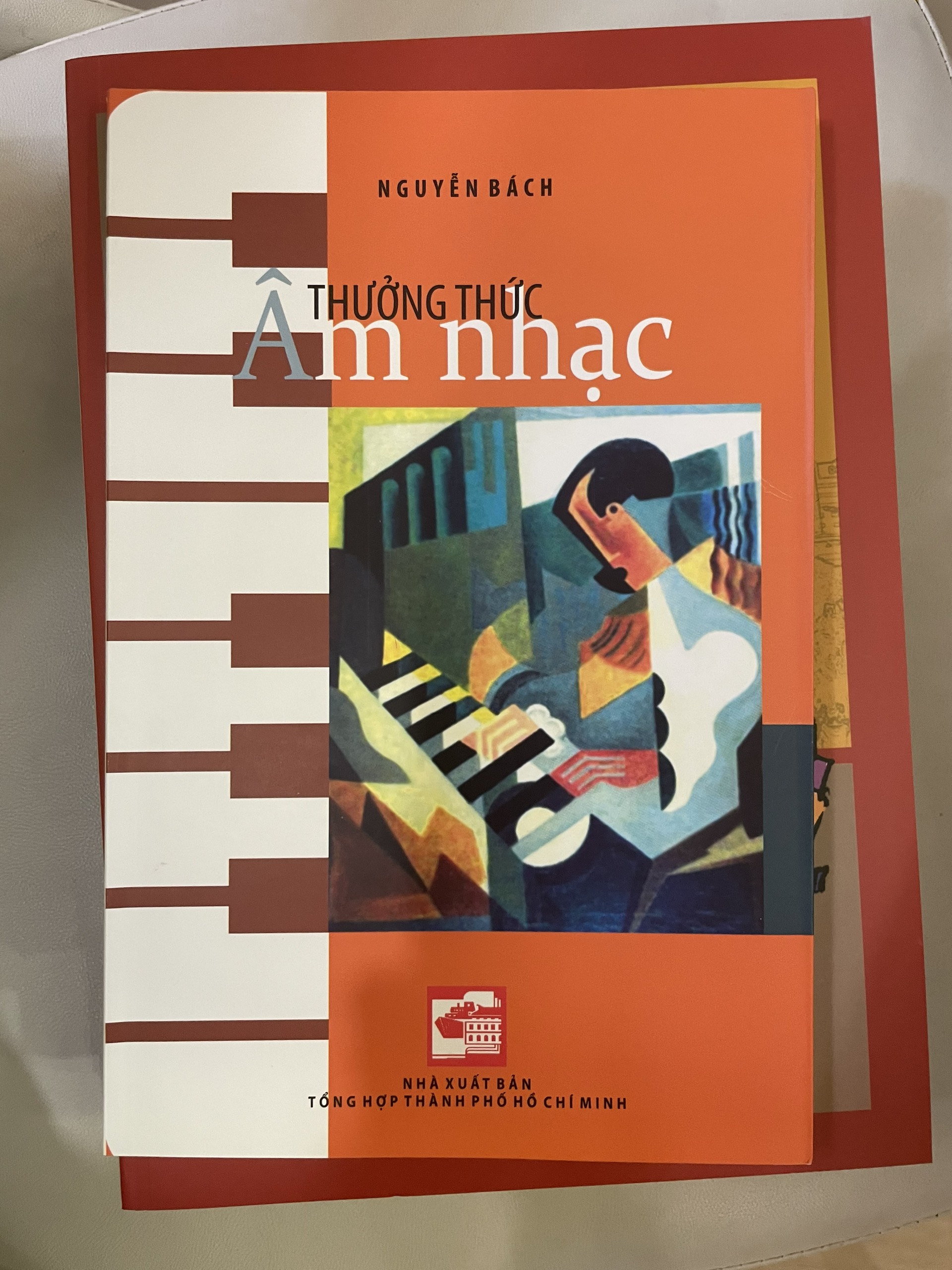 Thưởng Thức Âm Nhạc - Nguyễn Bách -