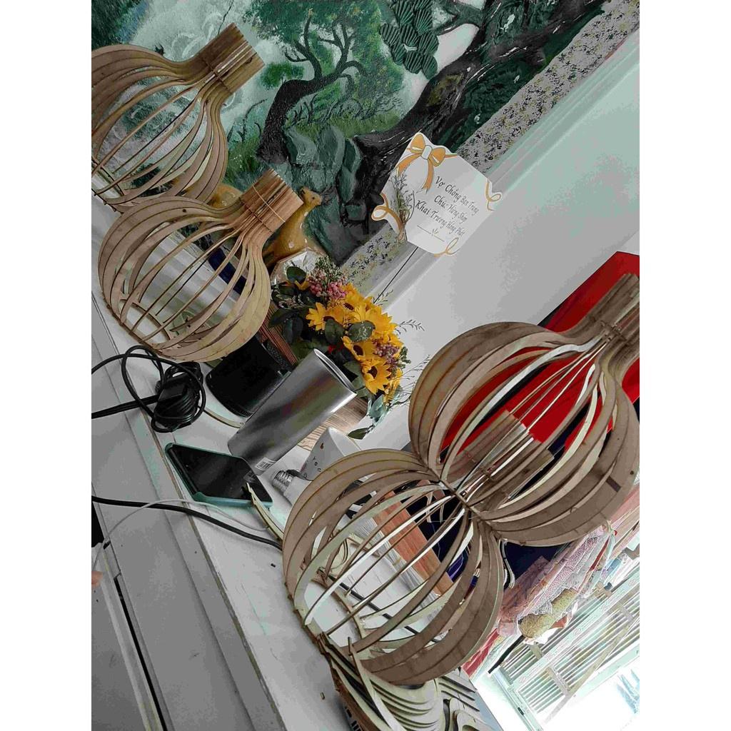 Đèn Gỗ dáng củ tỏi x 3 bộ đầy dủ