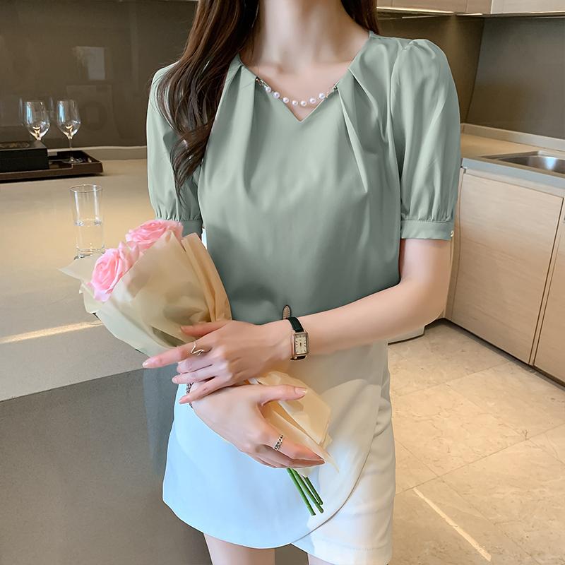 Áo sơ mi kiểu nữ cổ V đính VÒNG NGỌC tay lửng sang trọng
