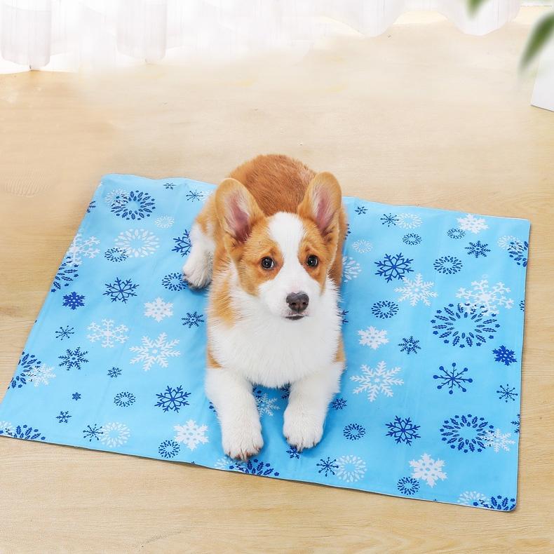 Thảm Gel Làm Mát Cho Thú Cưng
