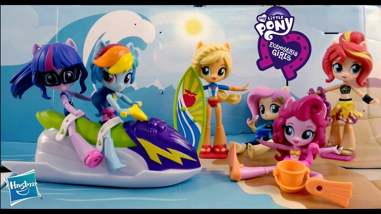 Búp bê My Little Pony cô gái Equestria trên bãi biển Beach