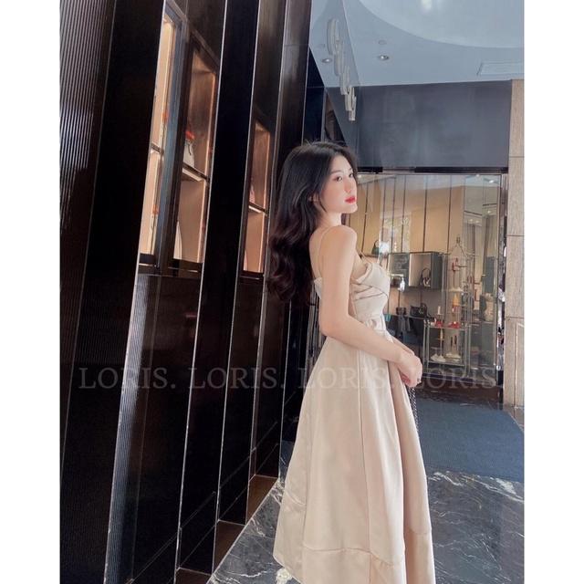 Đầm 2 dây nâu xếp ly ngực dáng dài