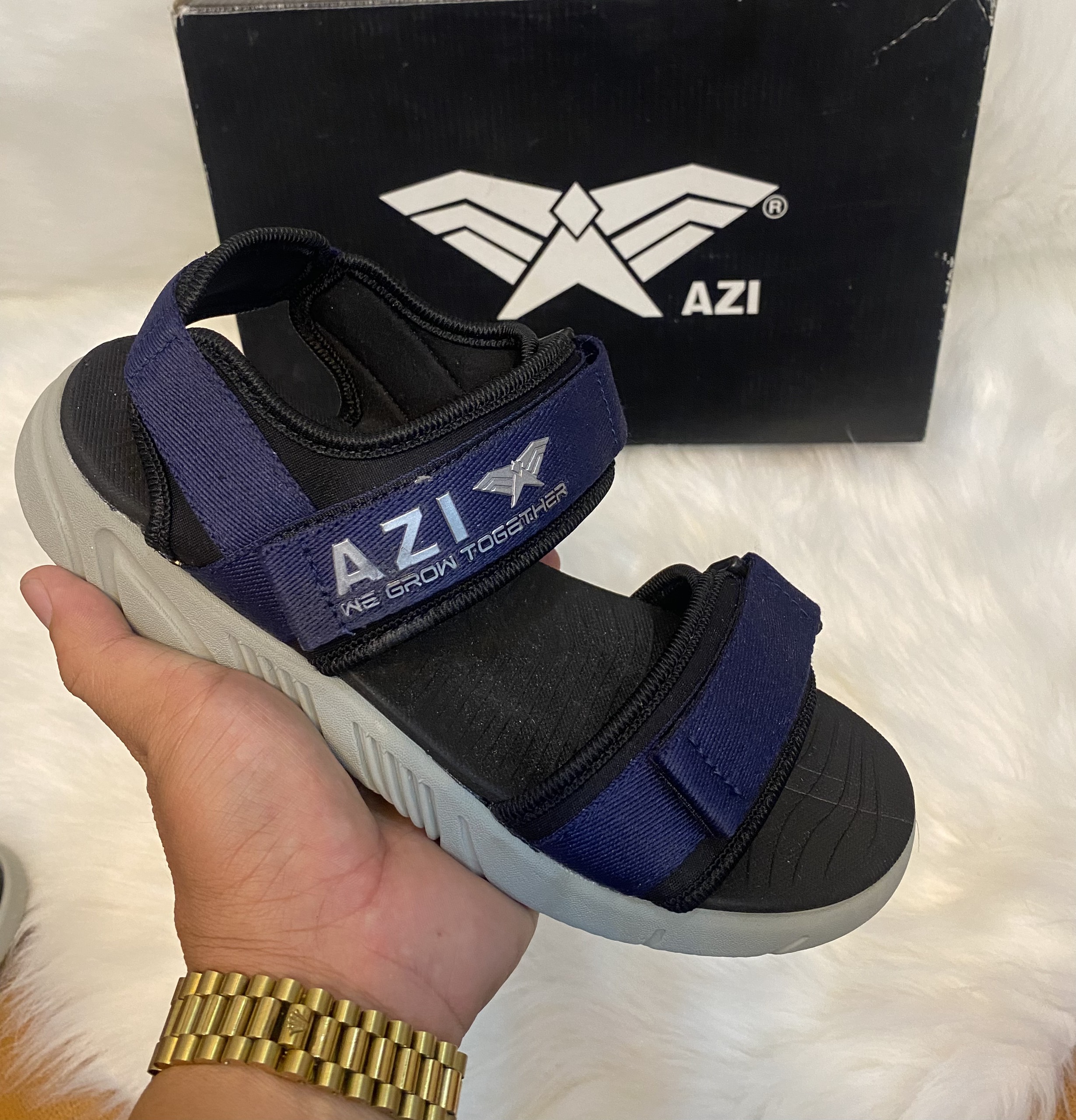 Giày sandal nam AZI AZI01 quai chéo đi chơi, đi học, du lịch