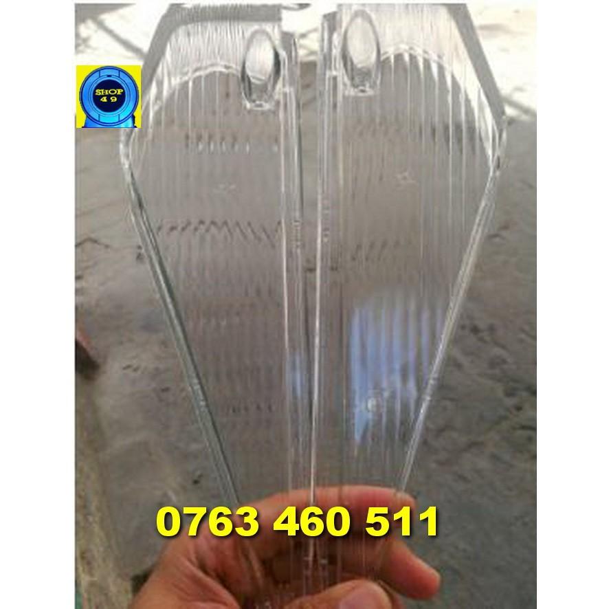 Chụp Kính Xi Nhan Trước Xe Dylan