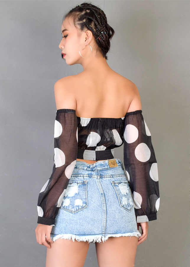 Áo Croptop Bẹt Vai Chấm Bi Rosy (Size
