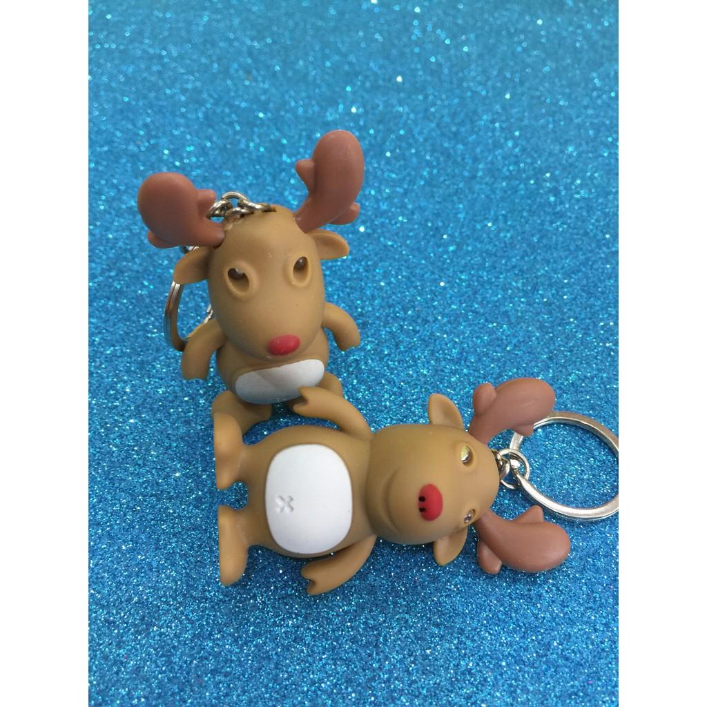 Móc khóa hình con tuần lộc giáng sinh phát sáng đèn Led sở hữu đèn sở hữu âm thanh