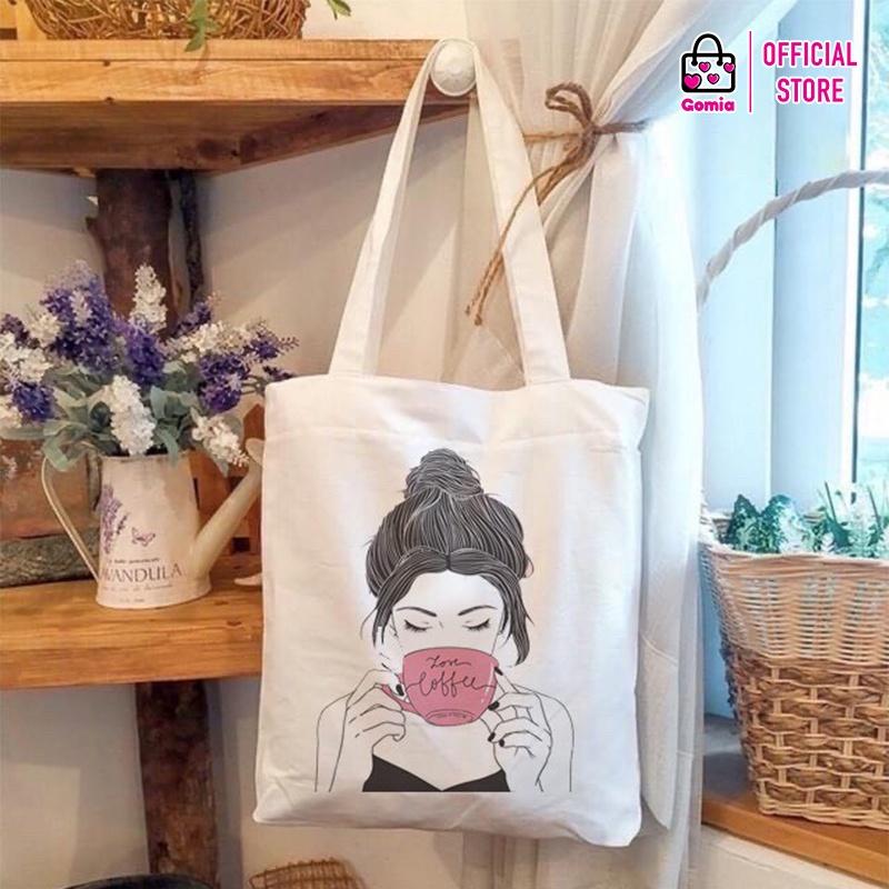Túi vải canvas đeo chéo hình cô gái đi học đi chơi GOMIA TT2903