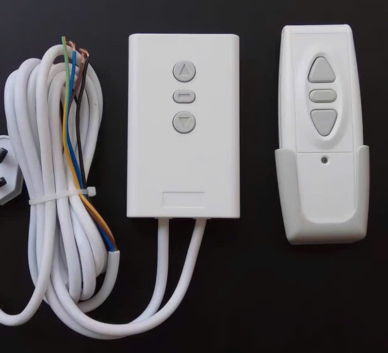 Bộ điều khiển và mô tơ màn chiếu điện Apollo RF01, dùng để sửa chữa màn chiếu tất cả các hãng có trên thị trường ( hàng chính hãng )