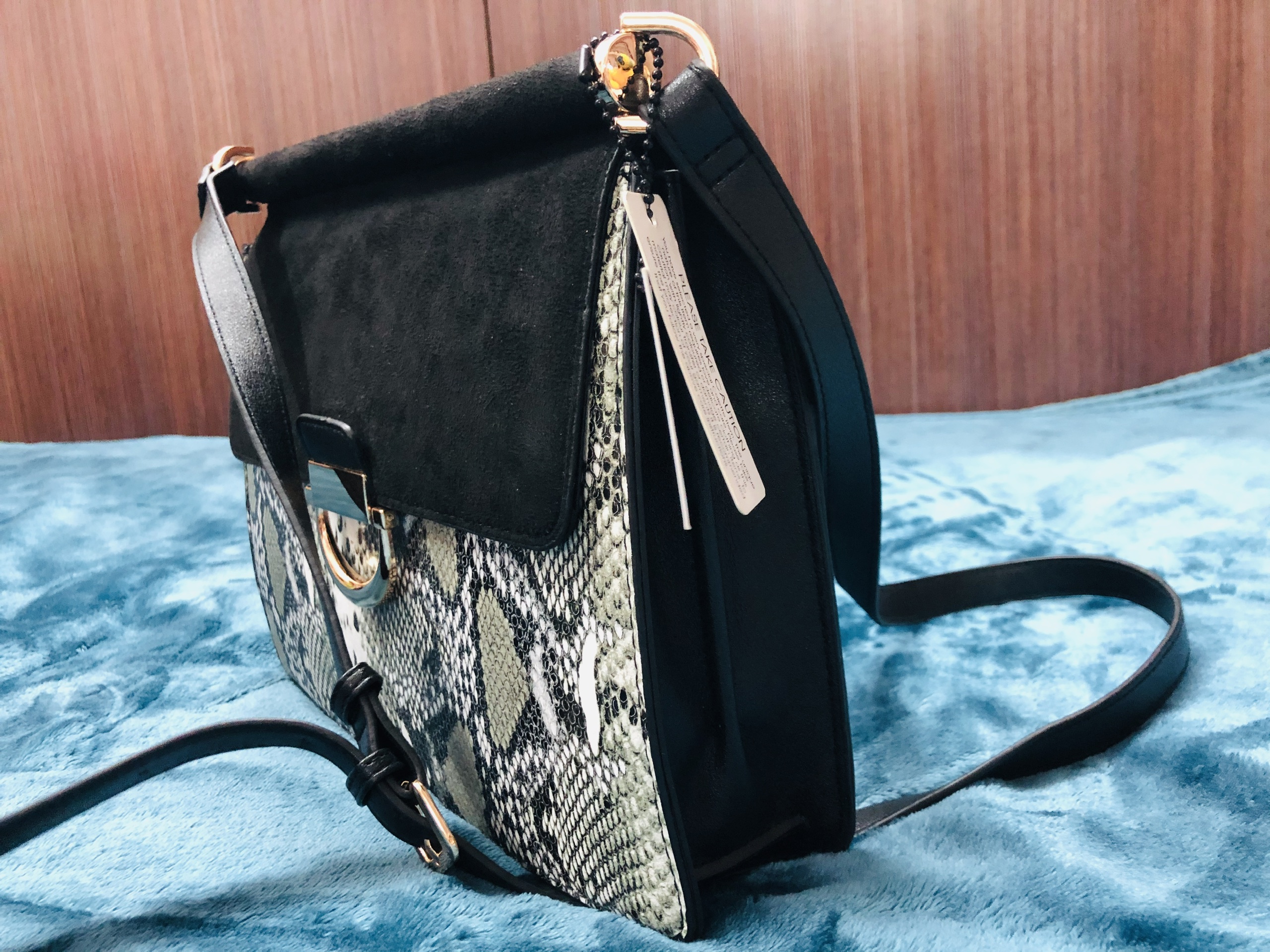 Túi đeo chéo da nỉ cao cấp