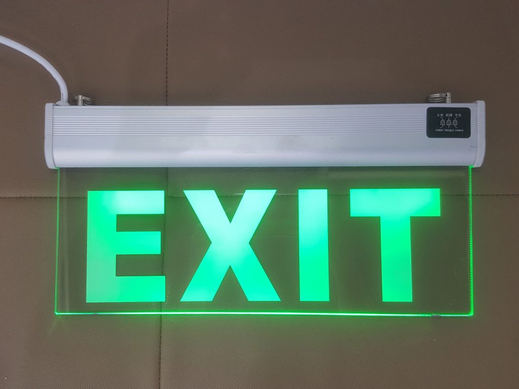 Đèn led Exit mica 1 mặt không chỉ hướng CSC06-04