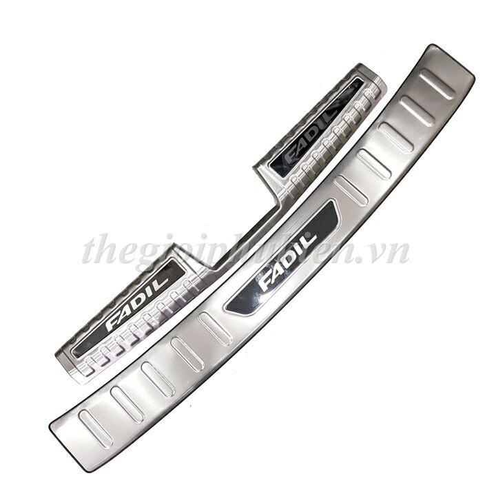 BỘ SẢN PHẨM Nẹp bước chân và ốp chống trầy cốp dành cho Vinfast Fadil - Mẫu Inox