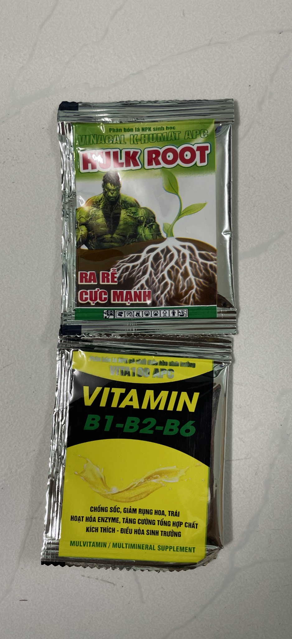 Bộ đôi vitamin và kích rễ Hulk Root gói 10ml chăm sóc cây cảnh và hoa lan