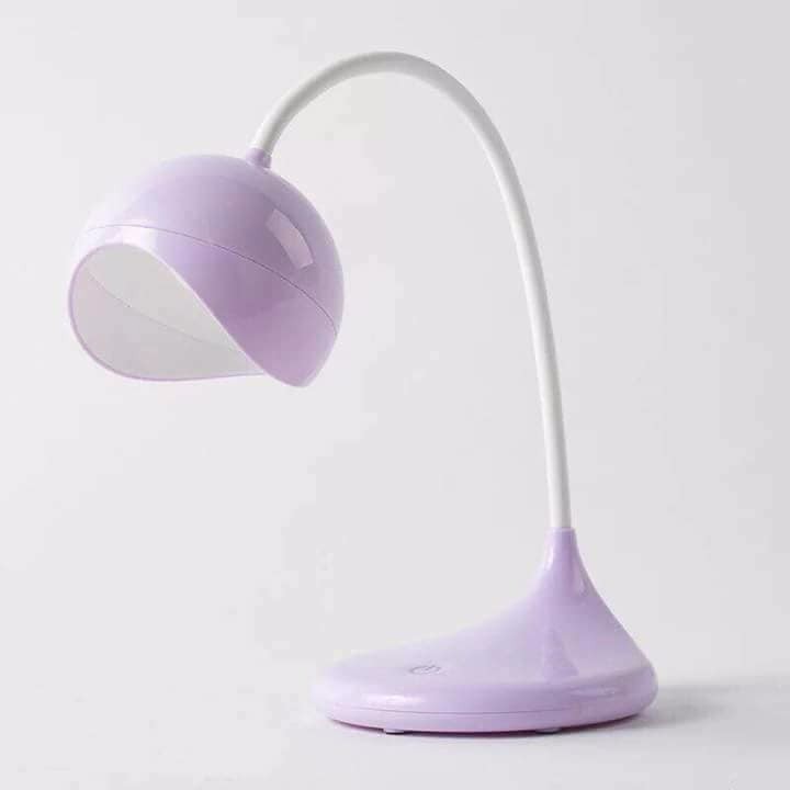 Đèn Học LED Chống Cận Hình Hoa Tulip - Màu Ngẫu Nhiên