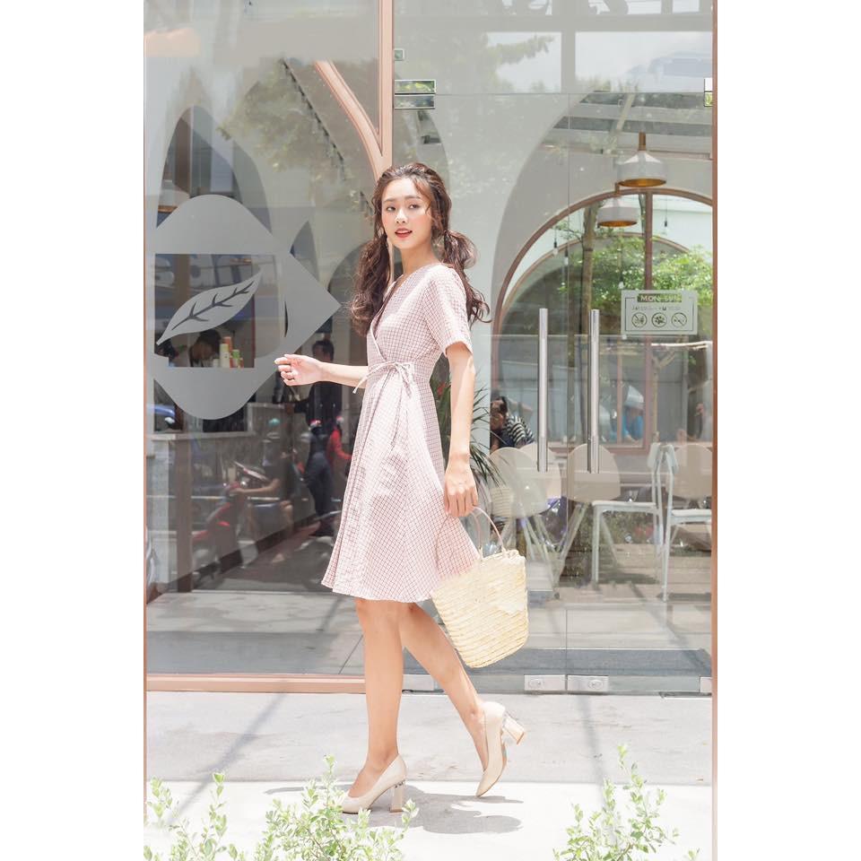 Đầm xoè caro hồng