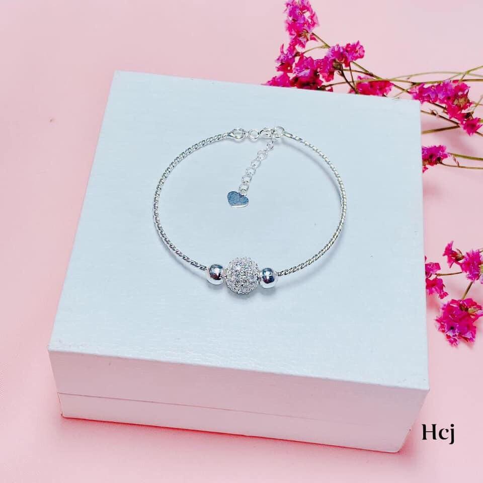 LẮC TAY CẦU GẮN ĐÁ