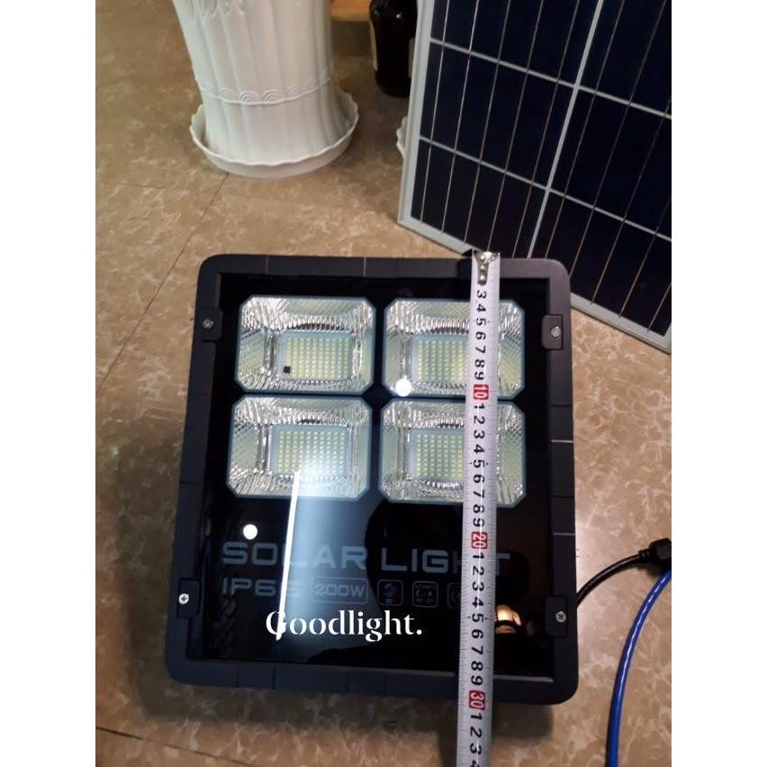 Đèn pha năng lượng mặt trời 200w cao cấp Goodlight