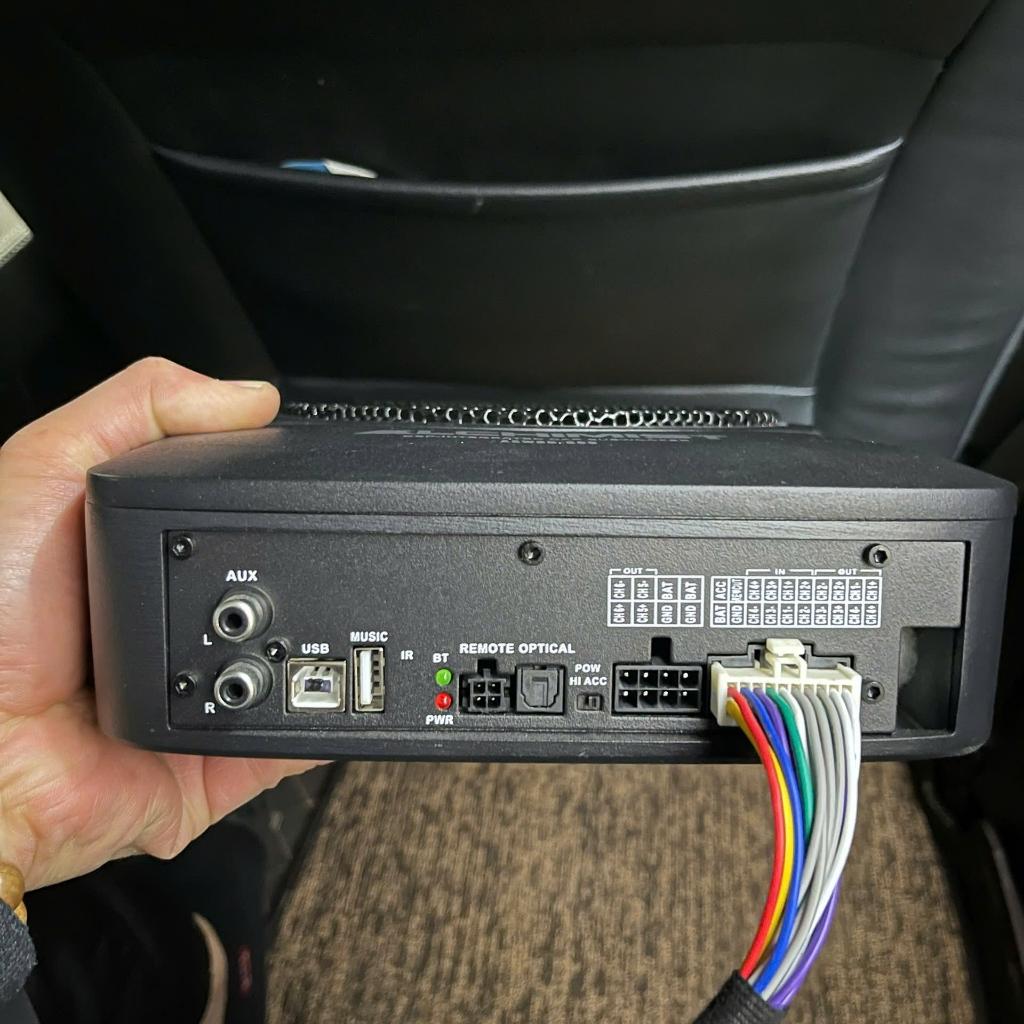 Combo Loa Sub DSP xe Vinfast Limo Green có Âm Thanh Mid Sắc Nét kèm sub trầm plug&amp;play cao cấp